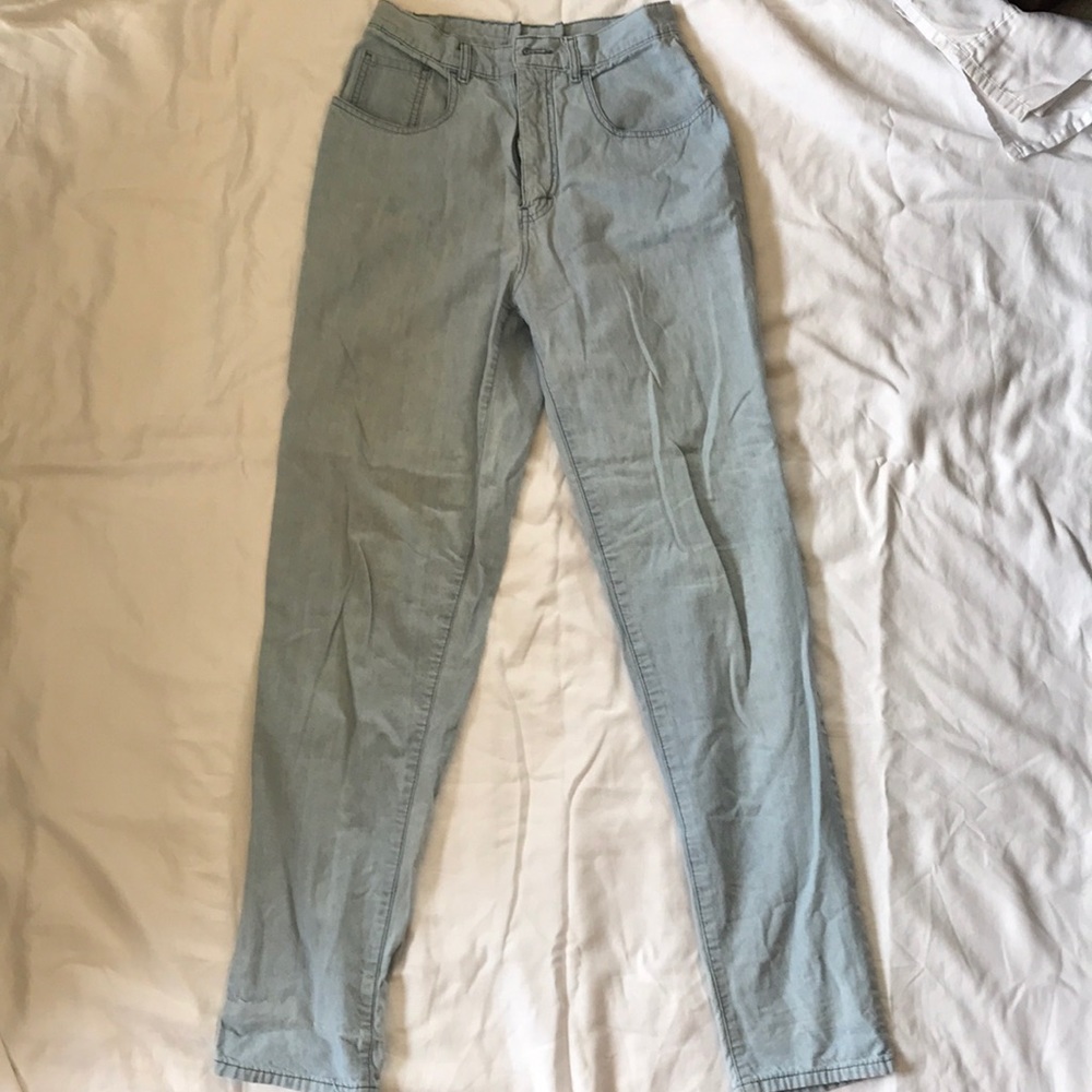Vintage high waisted jeans